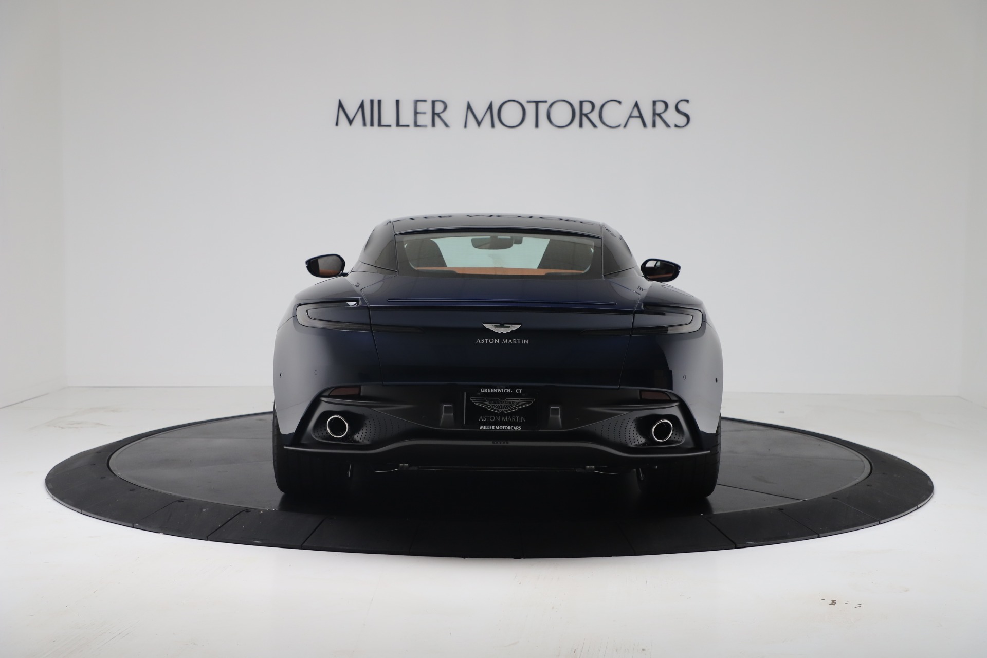 2020 Aston Martin DB11 V8 Coupe, 11/20
