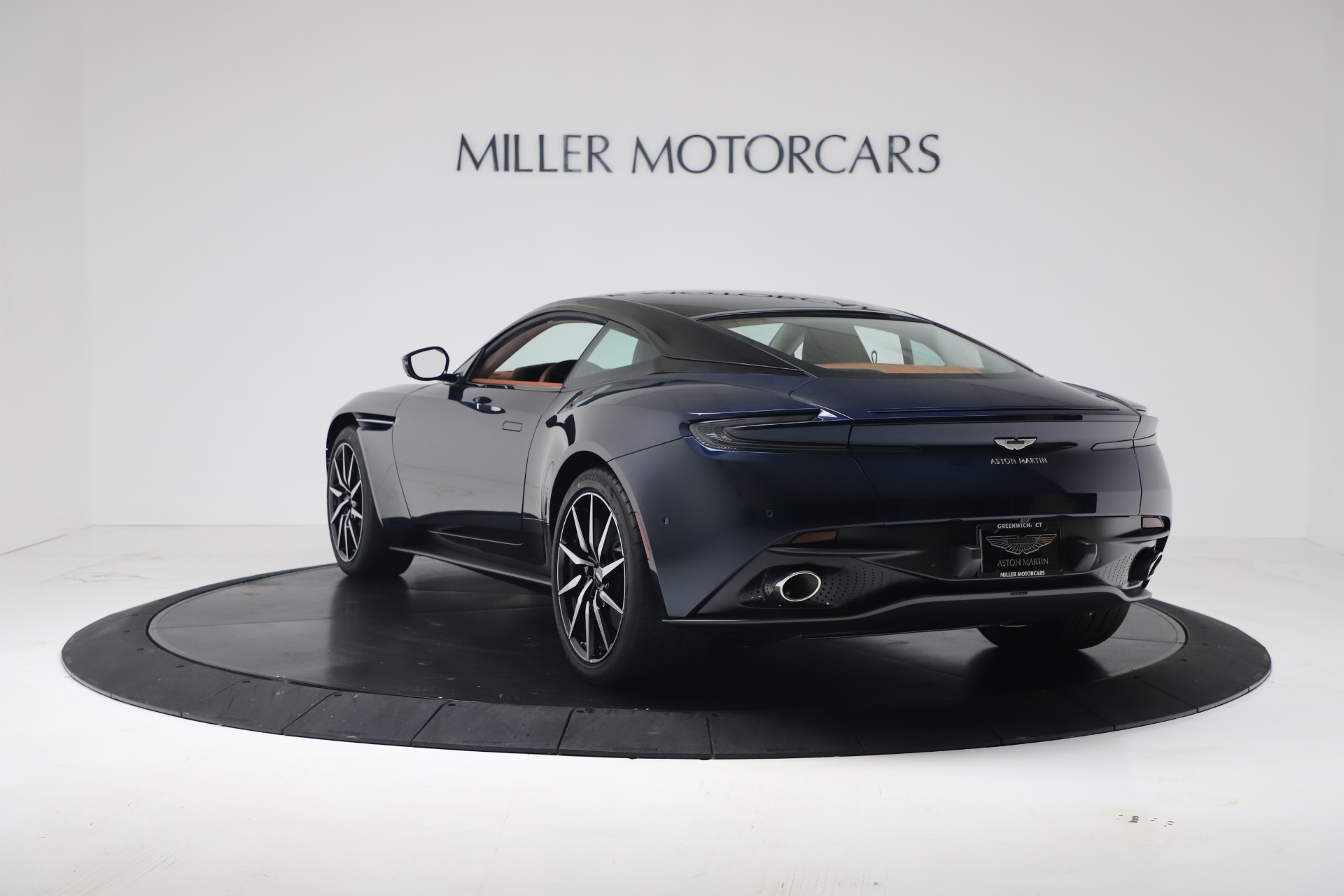 2020 Aston Martin DB11 V8 Coupe, 12/20