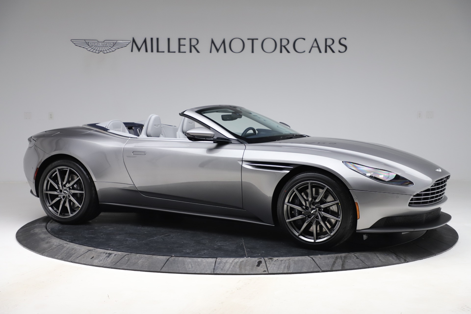 2020 Aston Martin DB11 Volante Convertible, 11/20