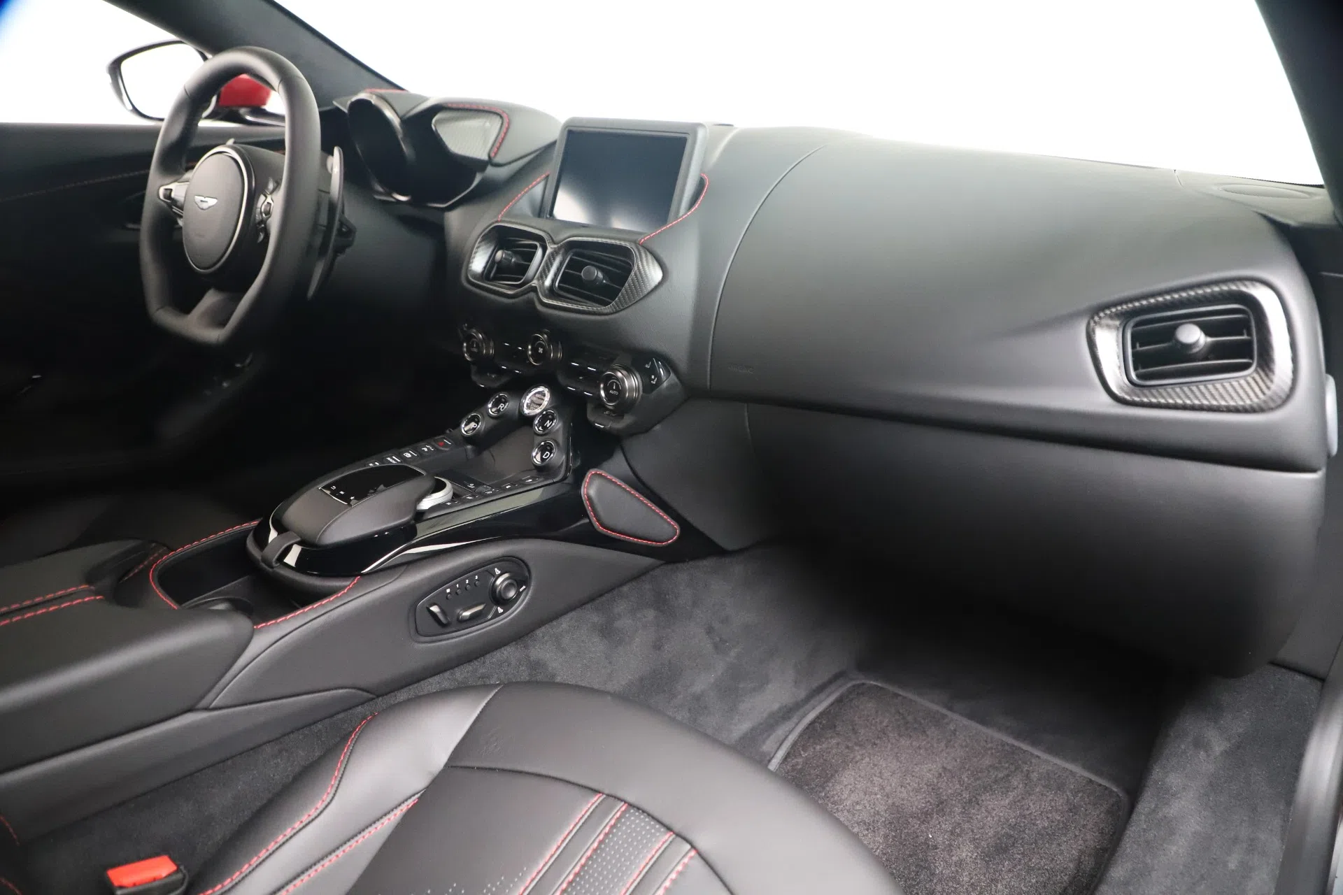 2020 Aston Martin Vantage Coupe interior, Obsidian Black