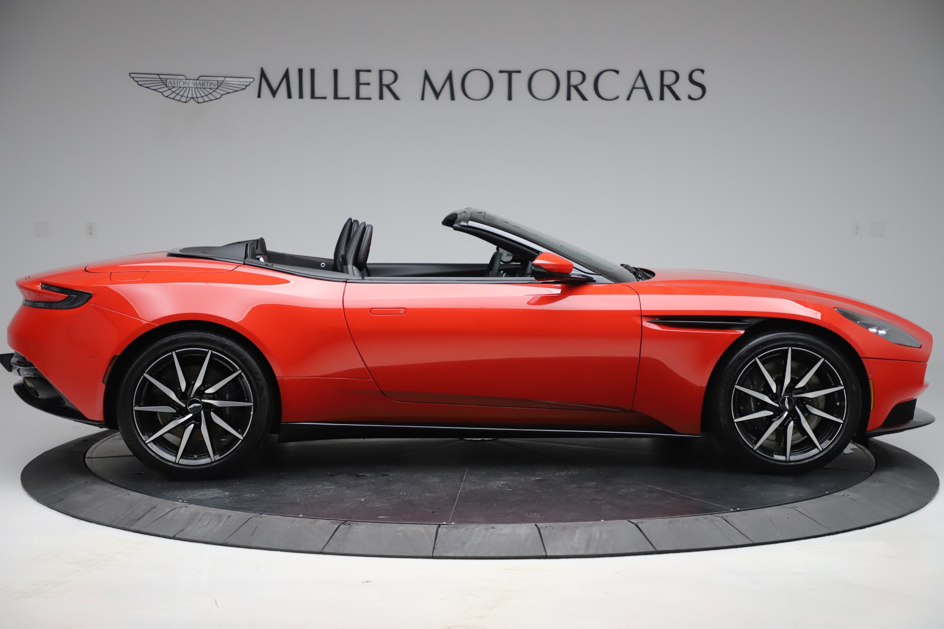 2020 Aston Martin DB11 Volante Convertible, 13/20