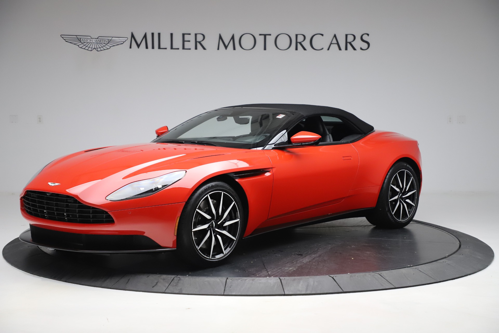 2020 Aston Martin DB11 Volante Convertible, 16/20