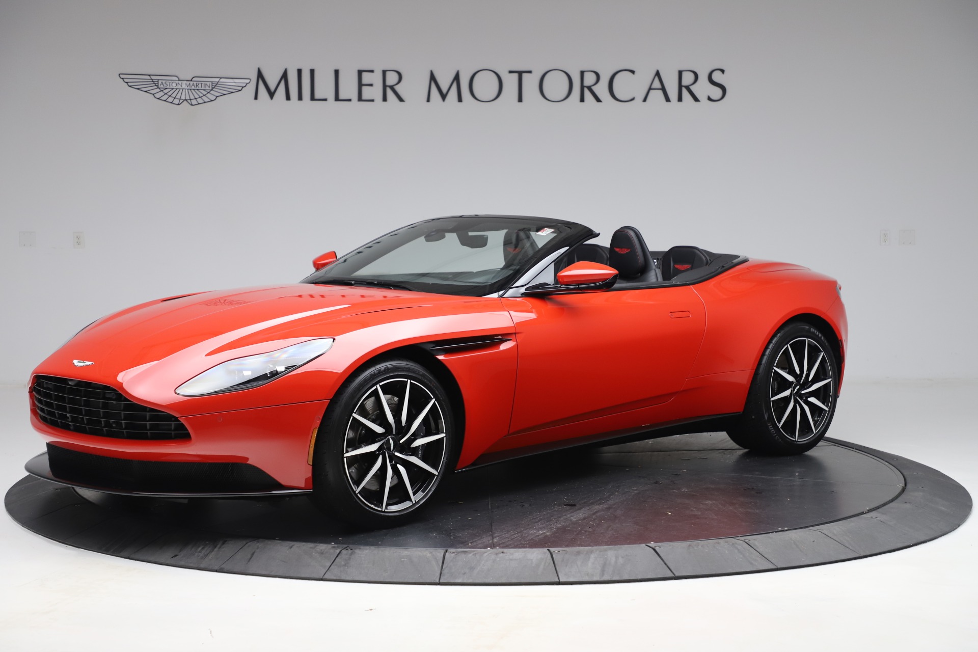 2020 Aston Martin DB11 Volante Convertible, 19/20