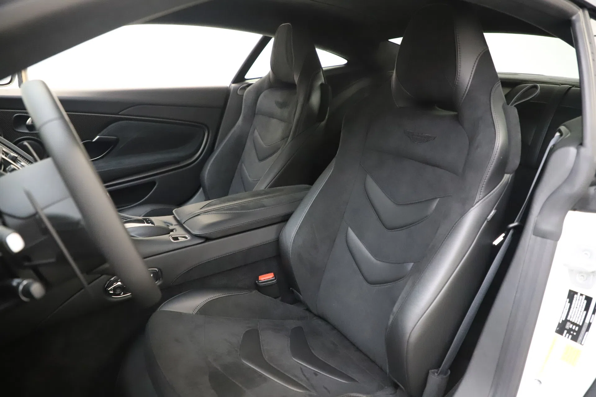 2019 Aston Martin DBS Superleggera interior, seats, Obsidian Black