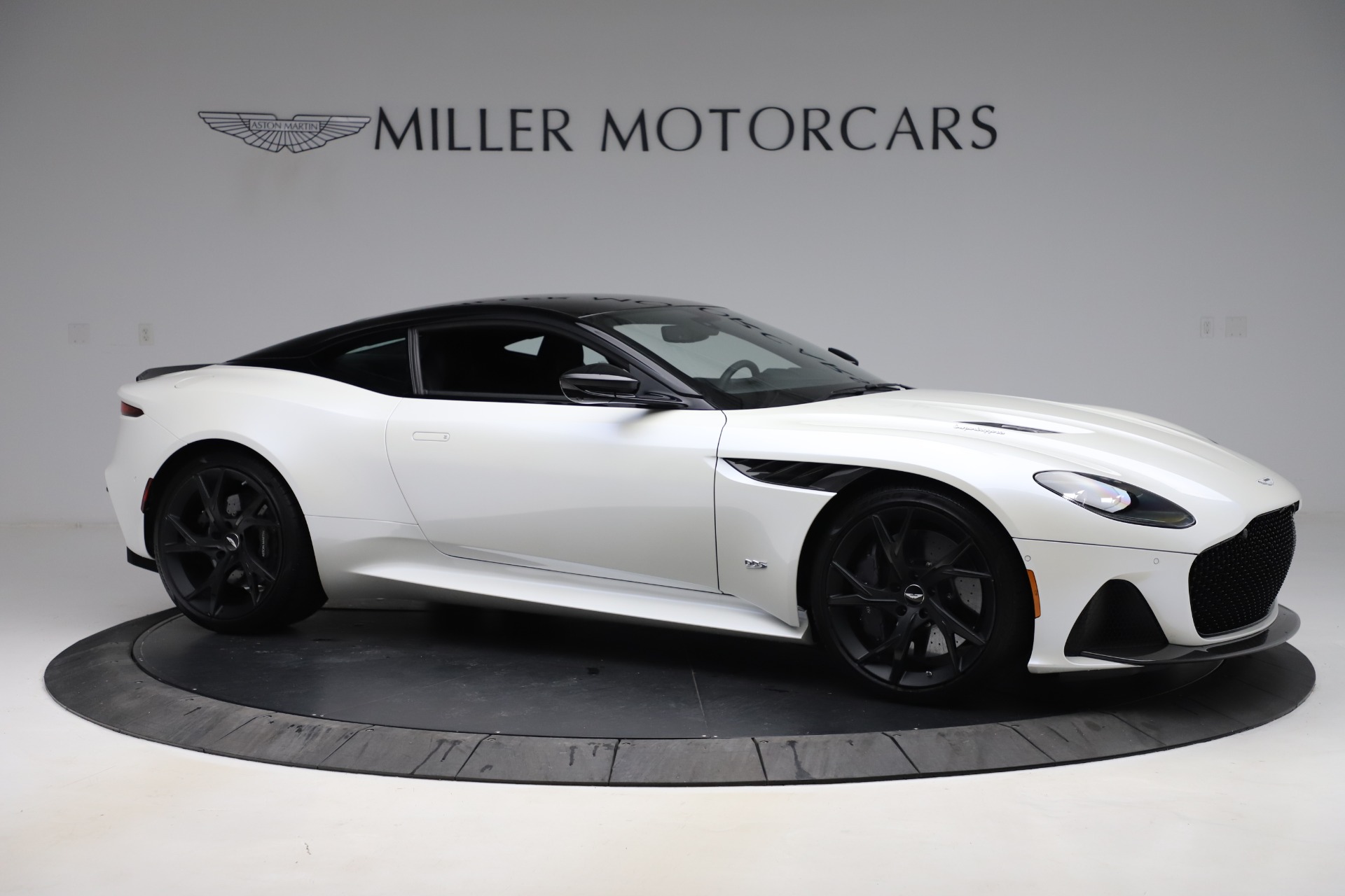 2019 Aston Martin DBS Superleggera, 16/20