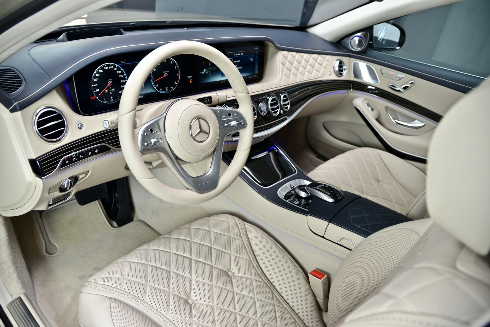 2020 Mercedes-Maybach S560, 10/20