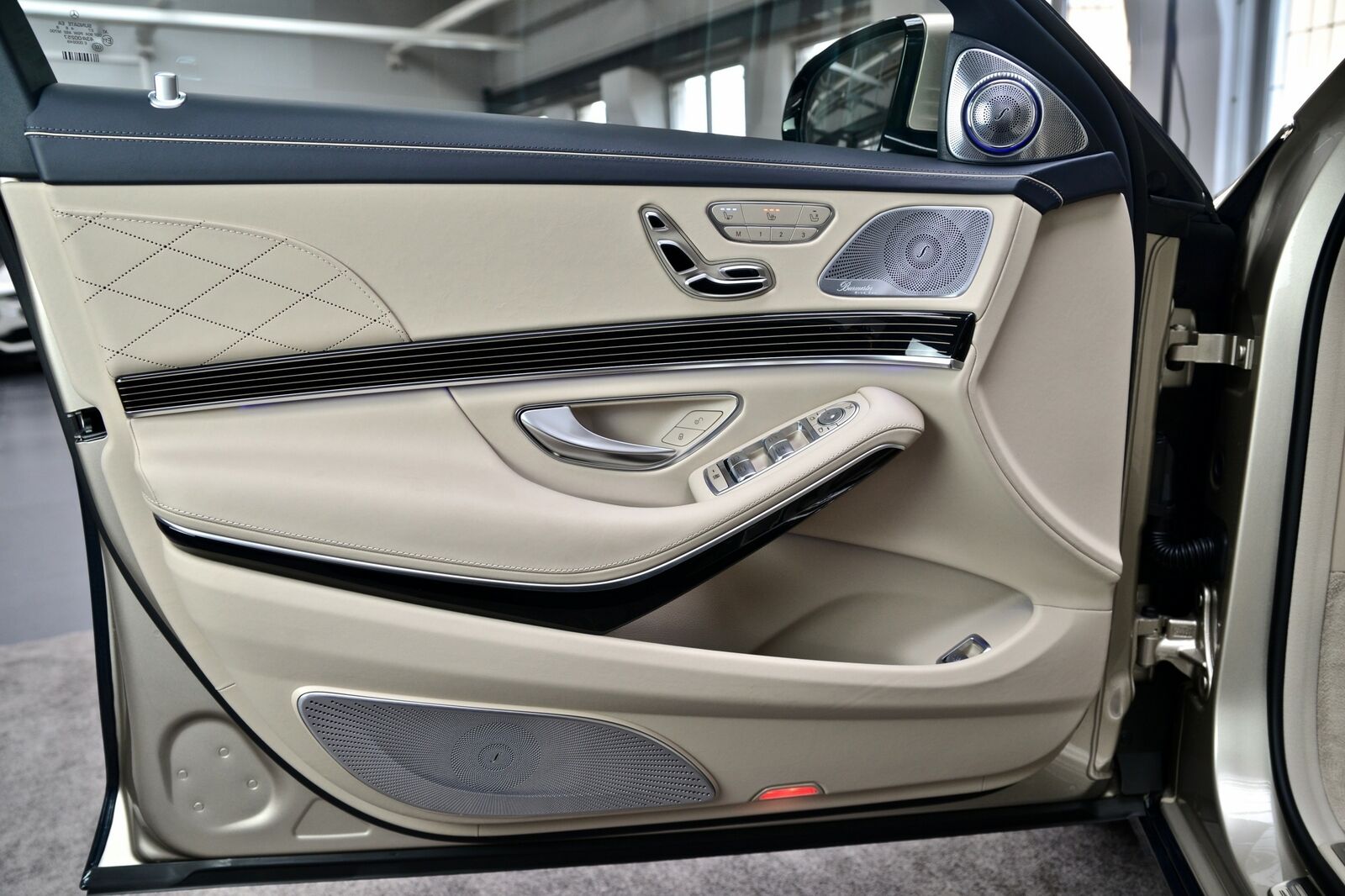 2020 Mercedes-Maybach S560, 12/20