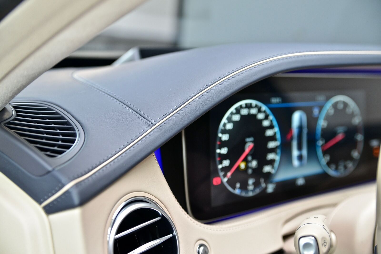2020 Mercedes-Maybach S560, 15/20