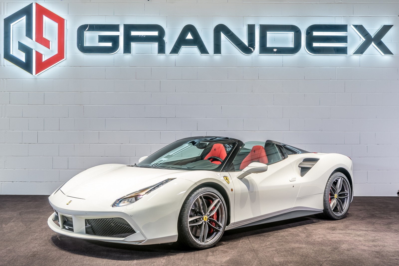 2018 Ferrari 488 Spider, 2/20