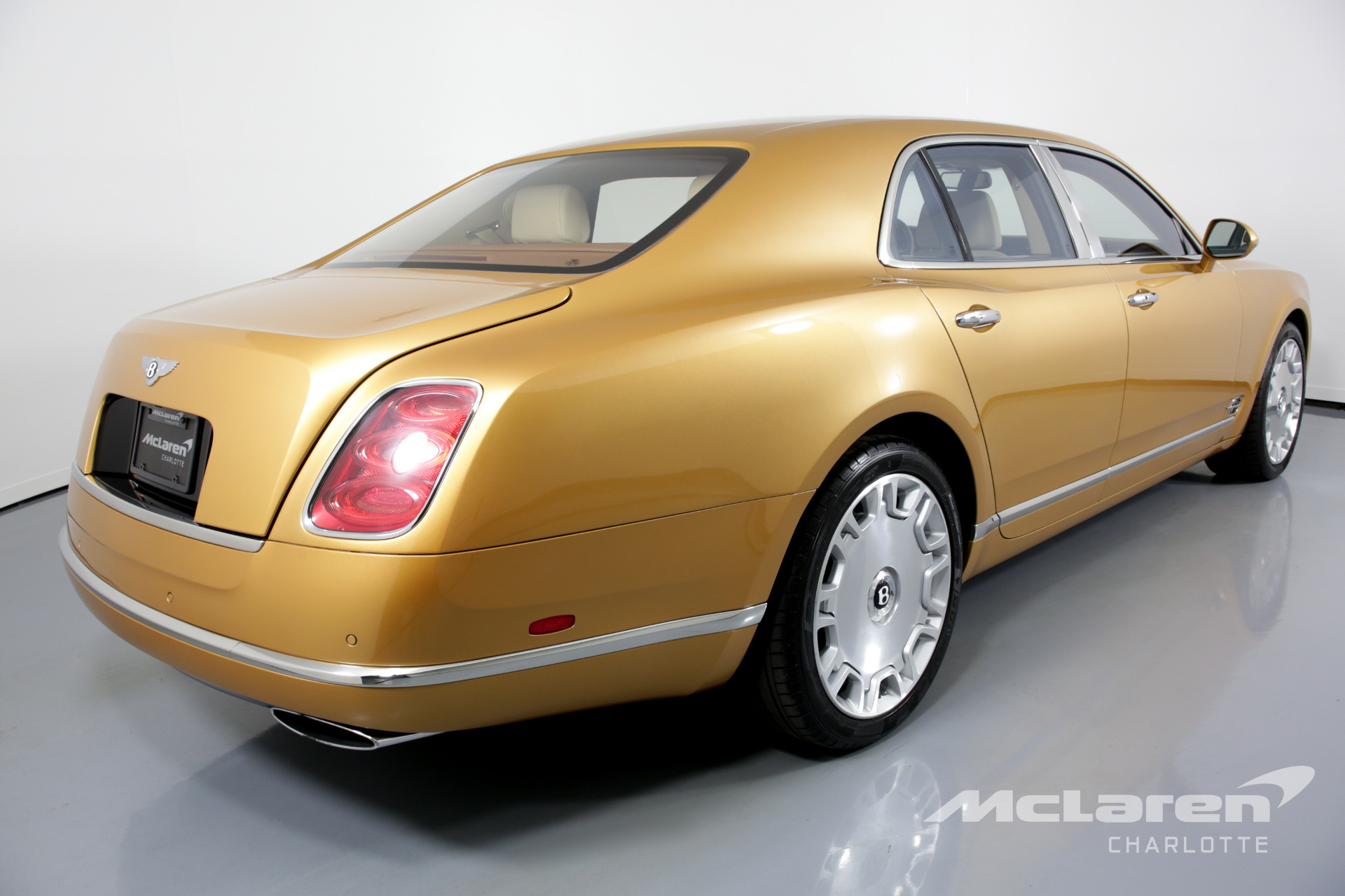 2012 BENTLEY MULSANNE, 8/20