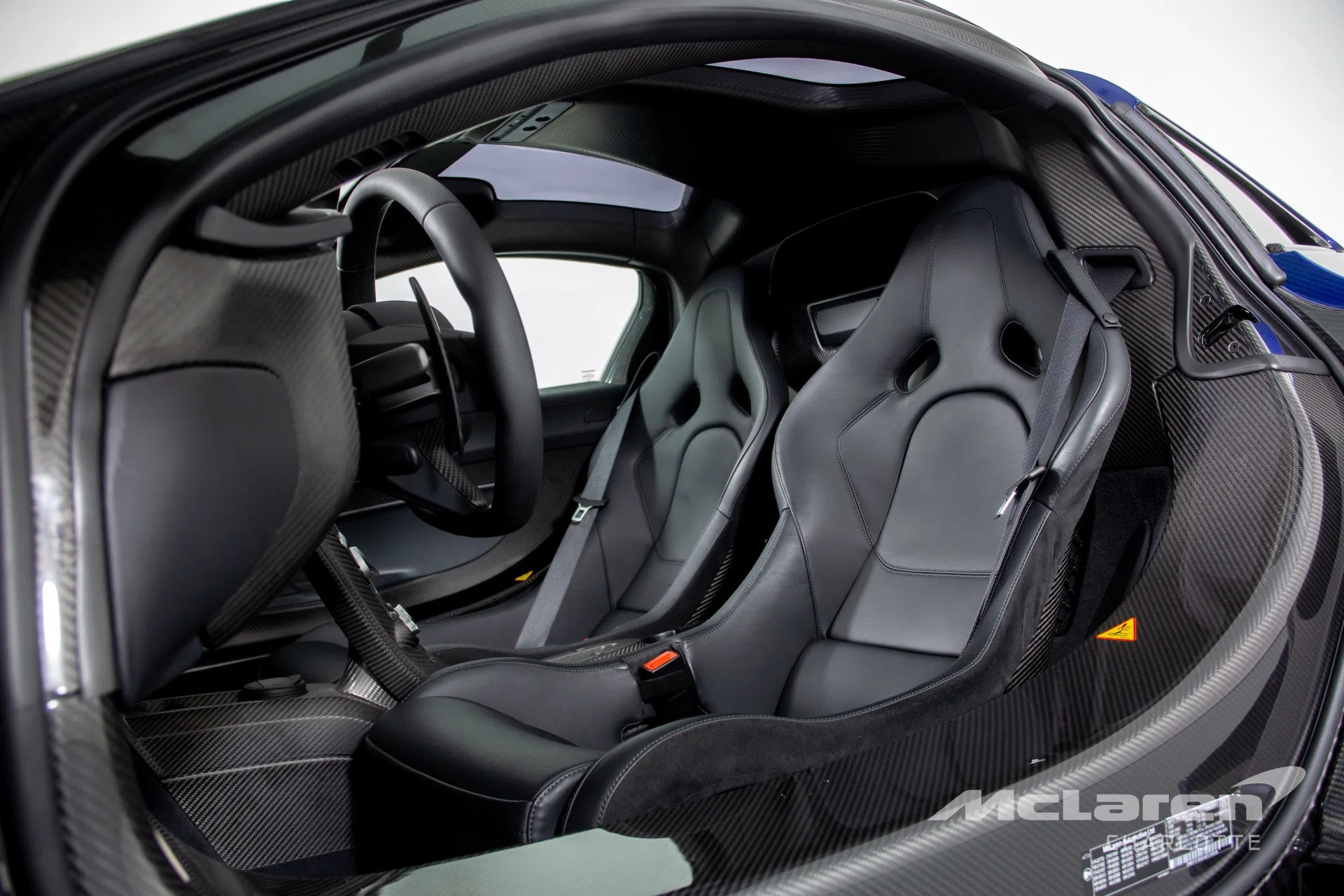 2014 MCLAREN P1 interior, Black Leather