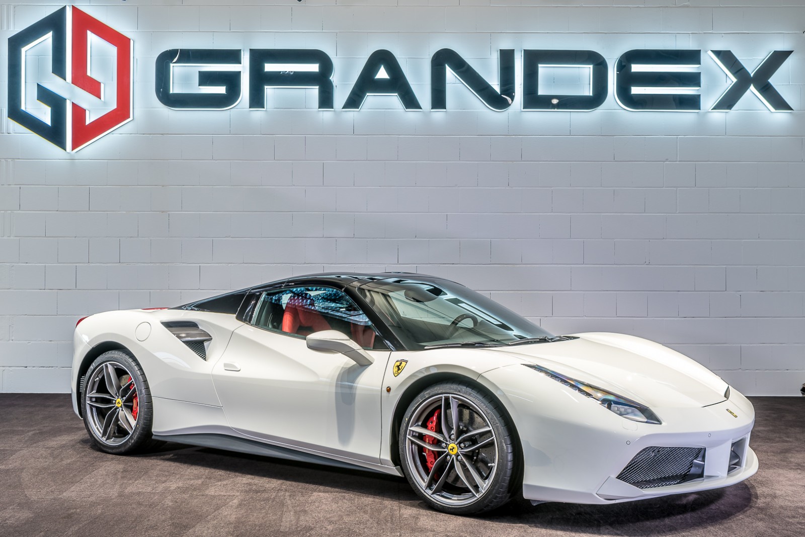 2018 Ferrari 488 Spider, 13/20