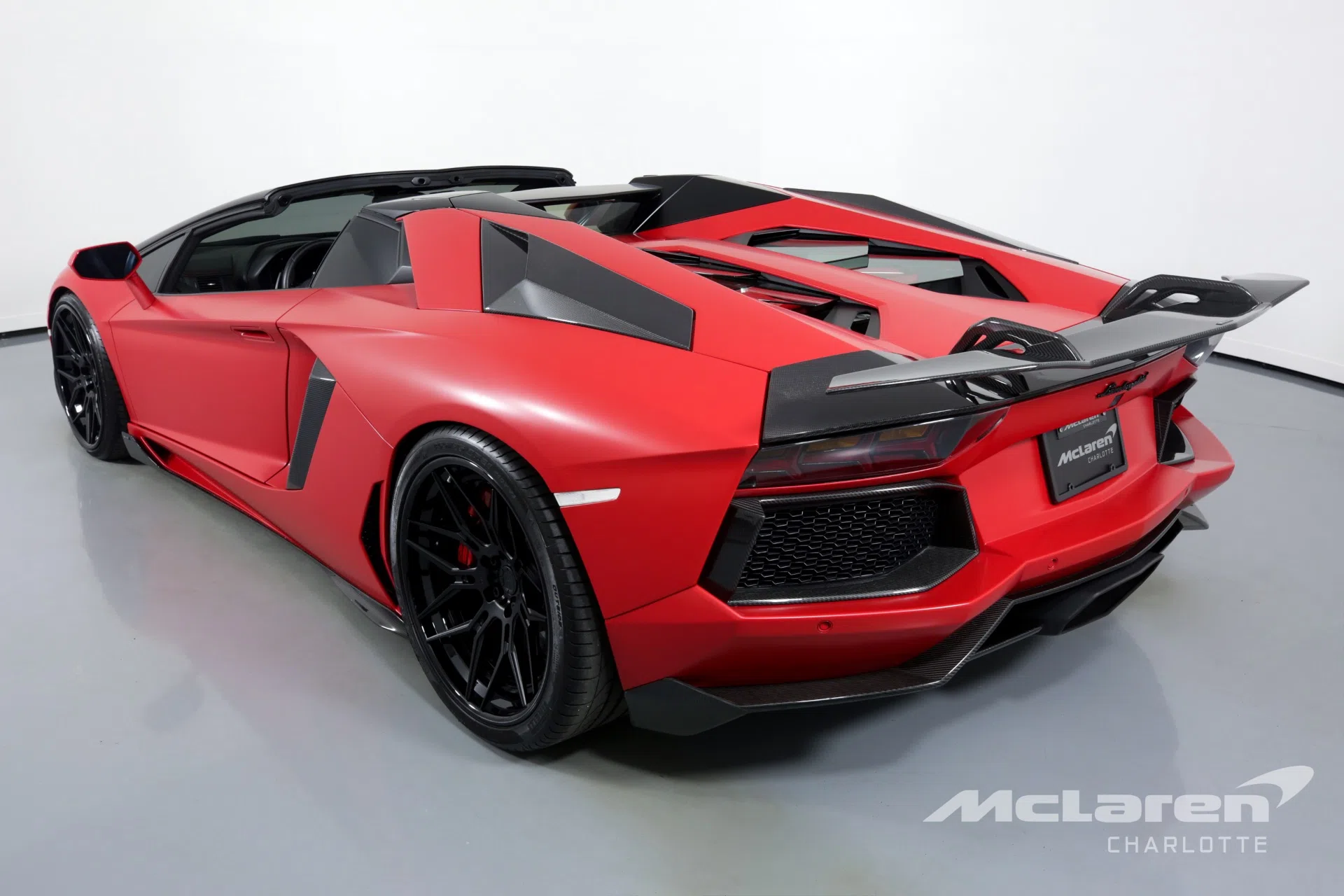 2014 Lamborghini Aventador LP 700-4 for sale, exterior, Rosso Mars