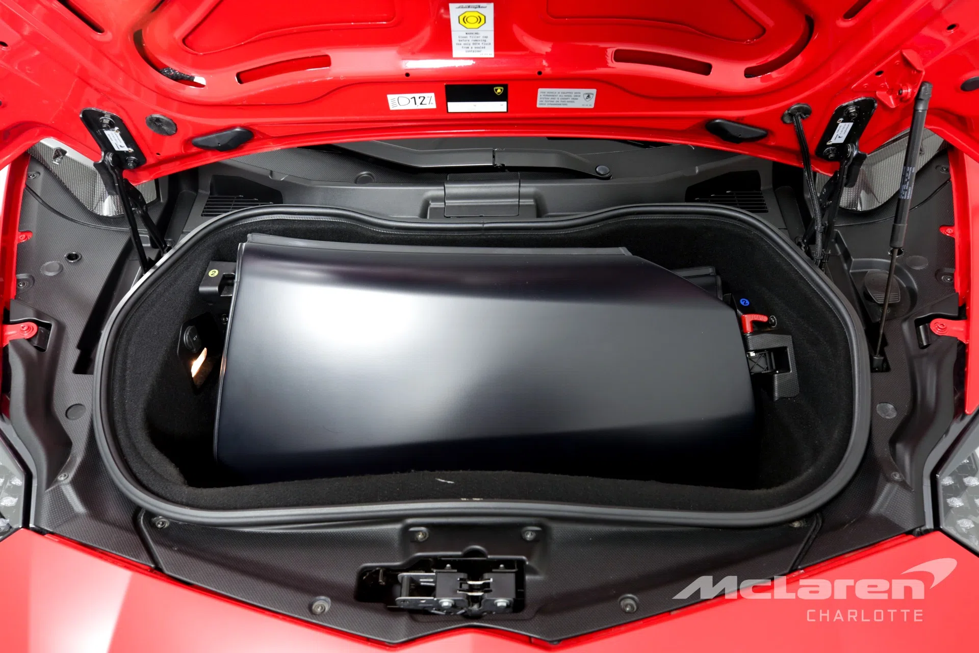 2014 Lamborghini Aventador LP 700-4 trunk