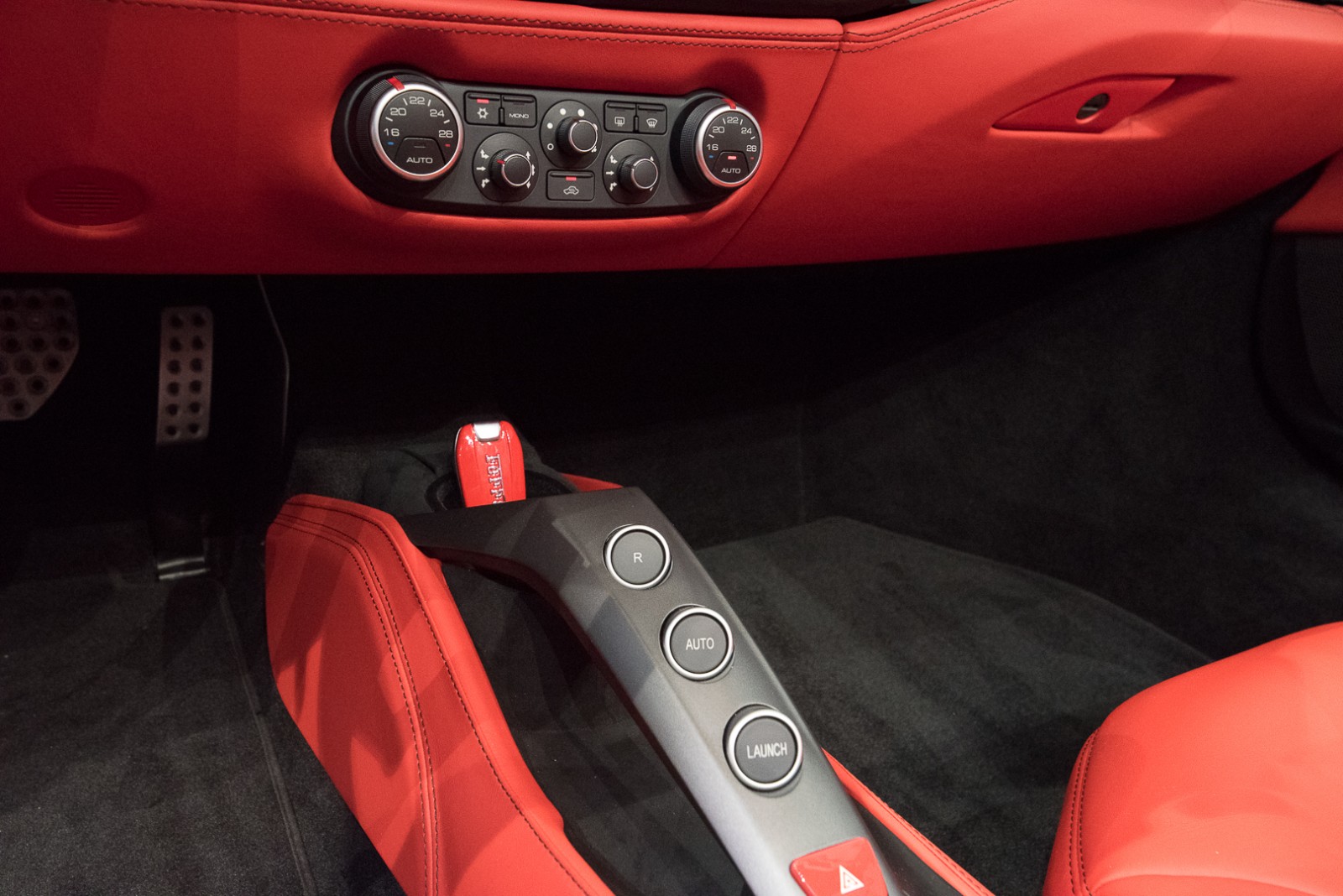 2018 Ferrari 488 Spider, 20/20
