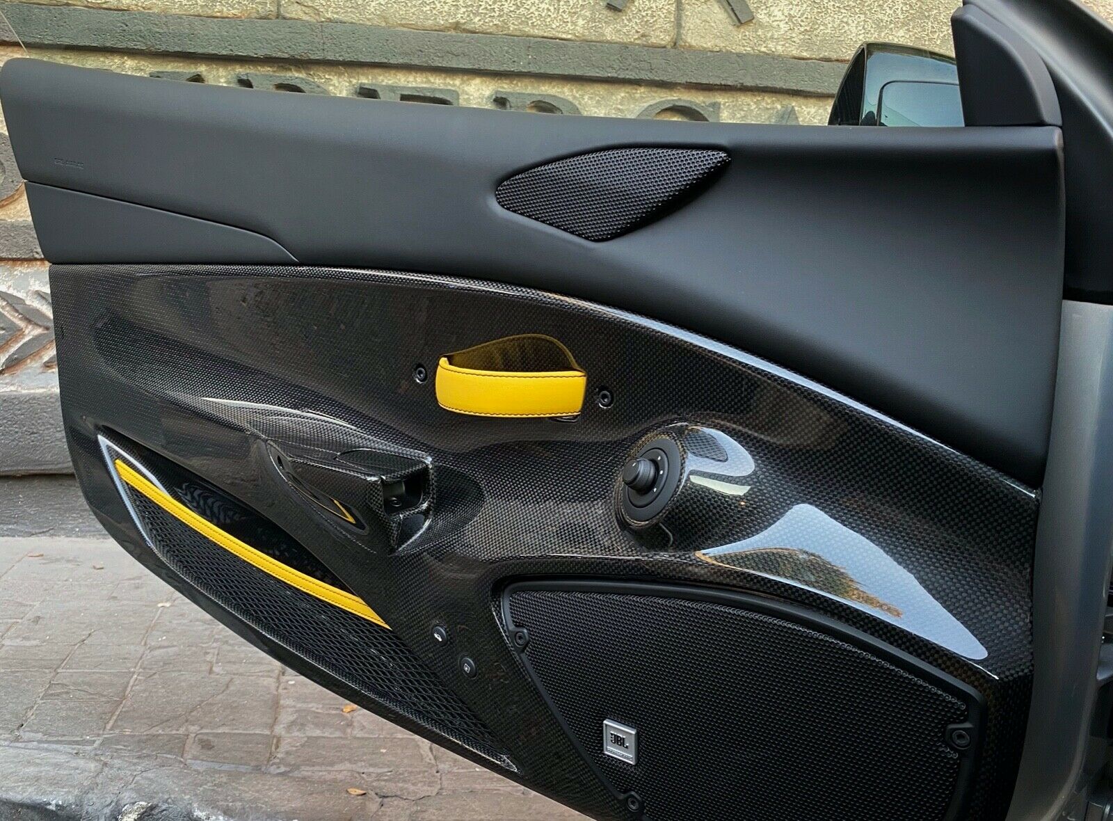 2020 Ferrari 488 Pista - Atelier Car, 10/14