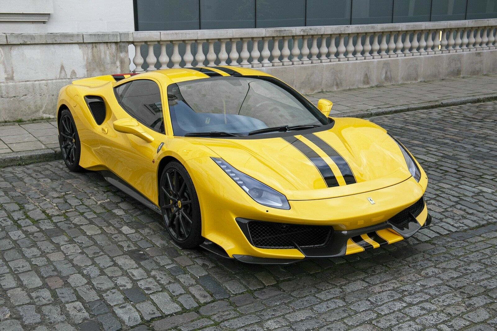 2019 Ferrari 488 Pista Pista, 4/20