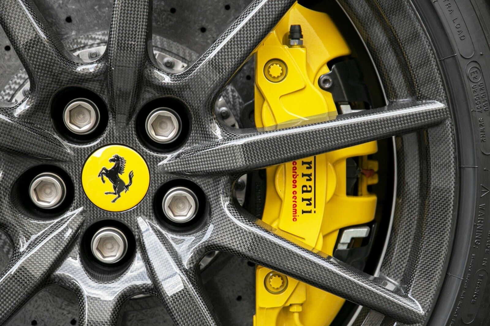 2019 Ferrari 488 Pista Pista, 6/20
