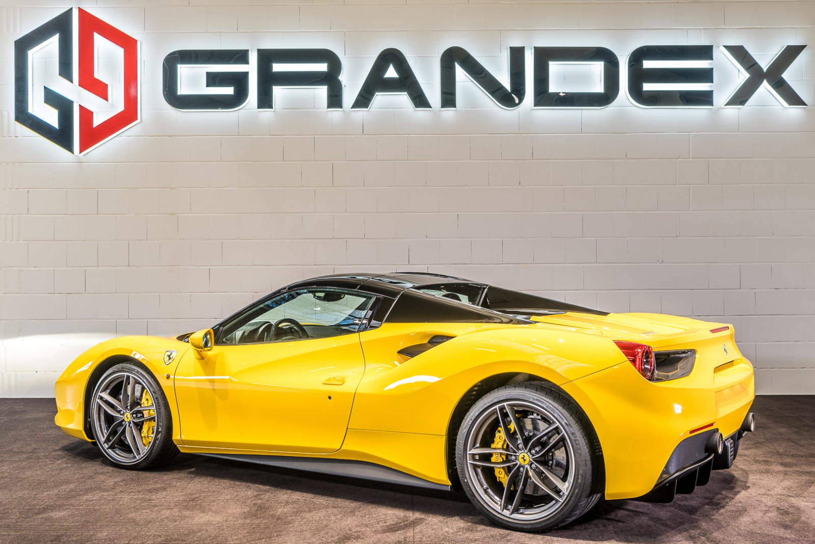 2018 Ferrari 488 Spider, 7/19