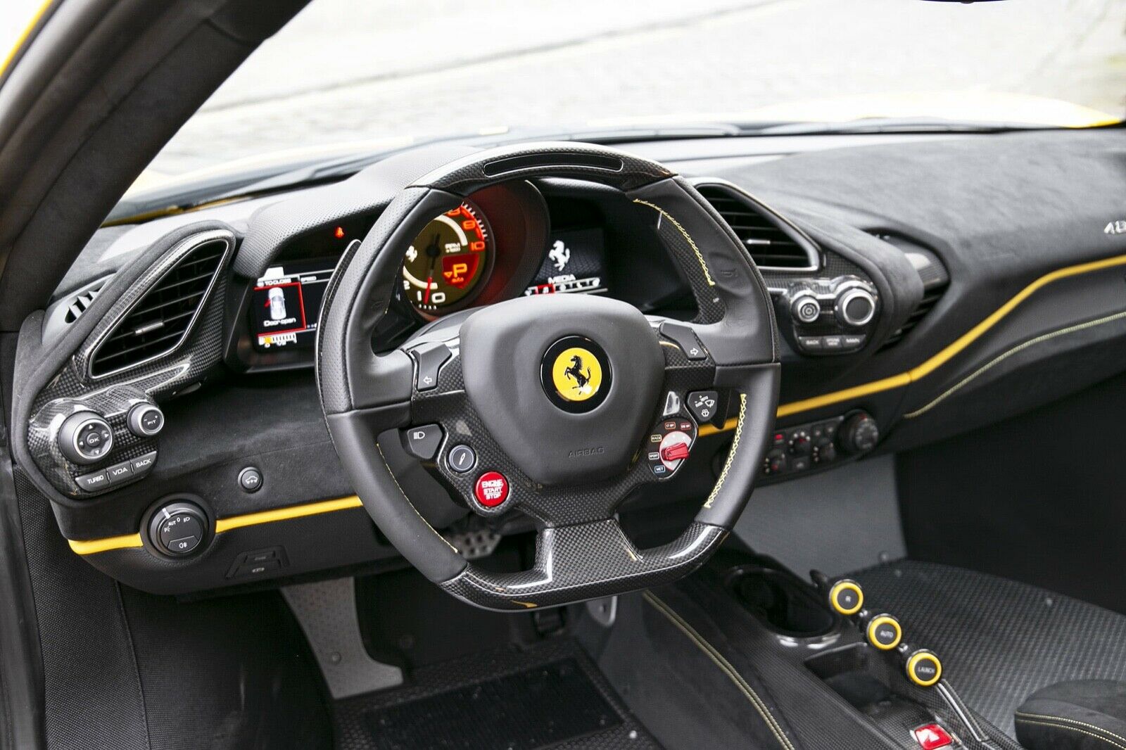 2019 Ferrari 488 Pista Pista, 17/20