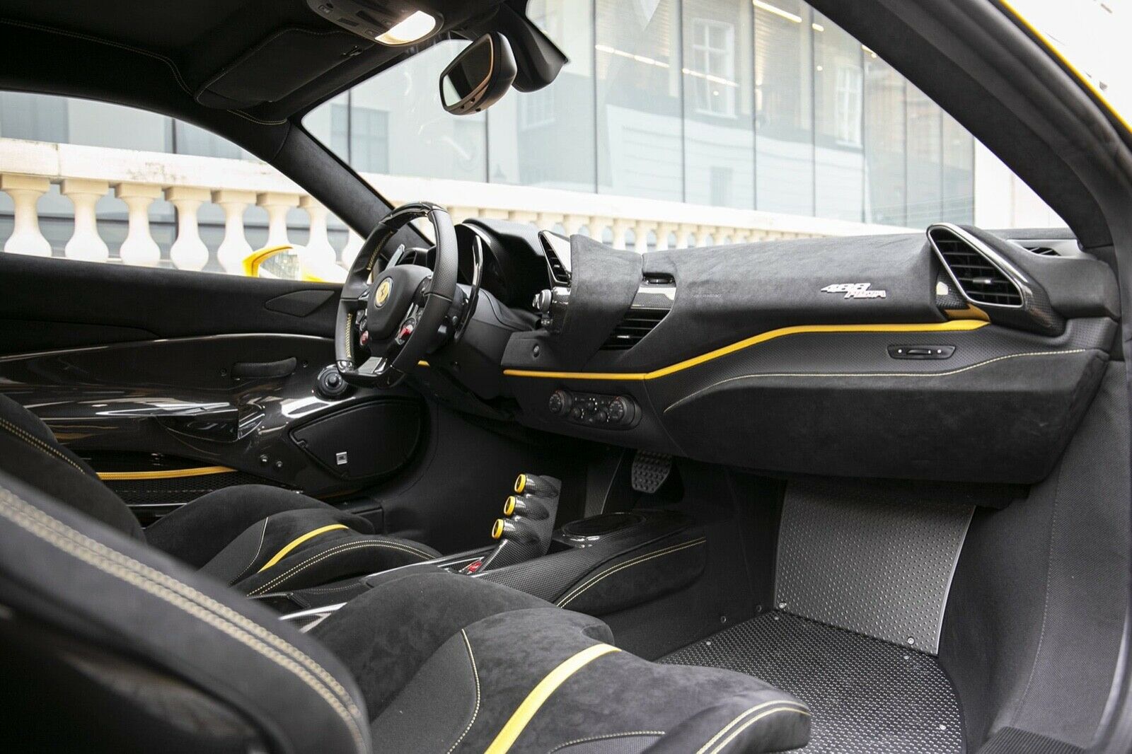 2019 Ferrari 488 Pista Pista, 19/20