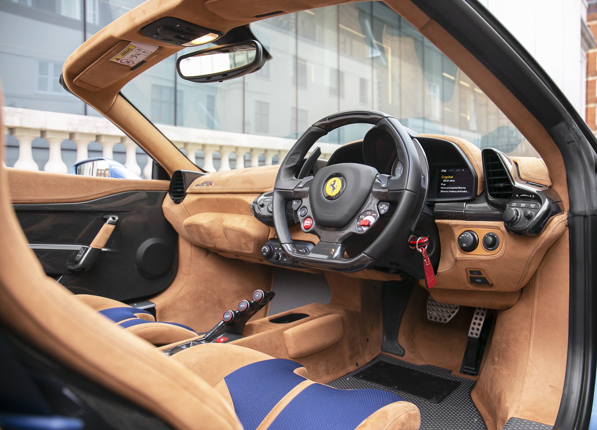 2015 Ferrari 458 Speciale Aperta, 7/20