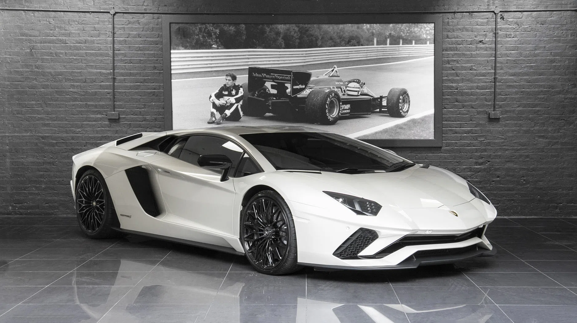 2017 Lamborghini Aventador S for sale, front three-quarter view, Pearl Balloon White