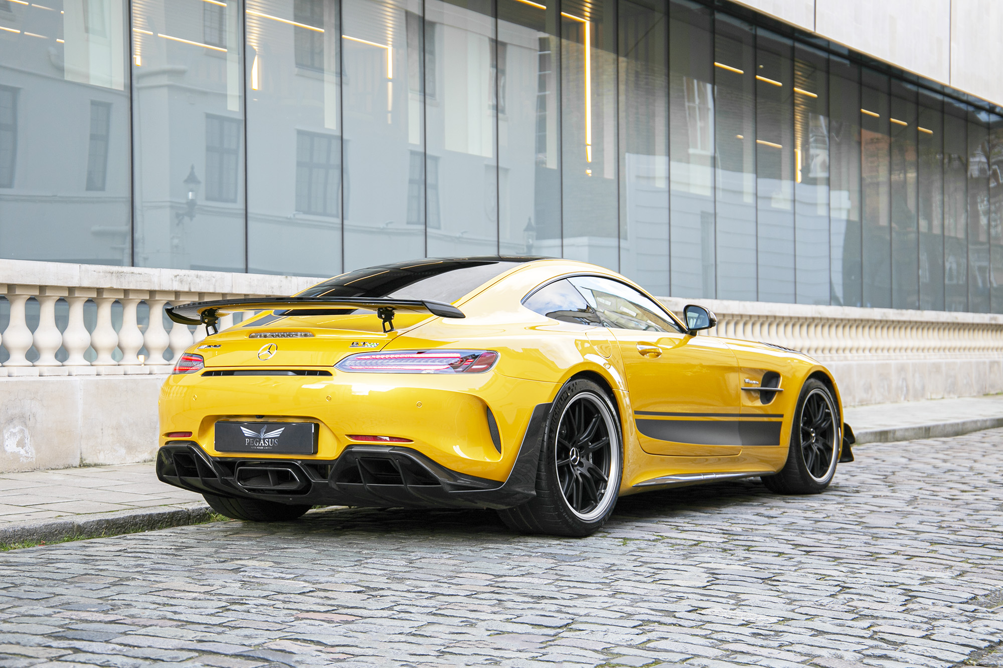 2020 Mercedes-AMG GTR PRO, 14/20