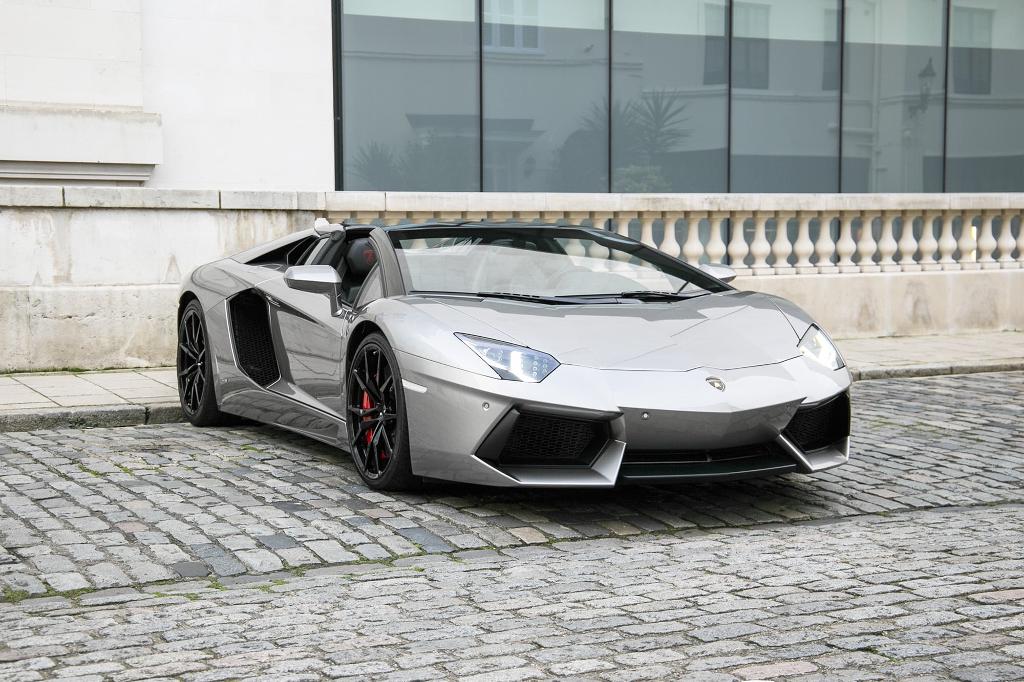 2014 Lamborghini Aventador Roadster LP700-4, 21/24