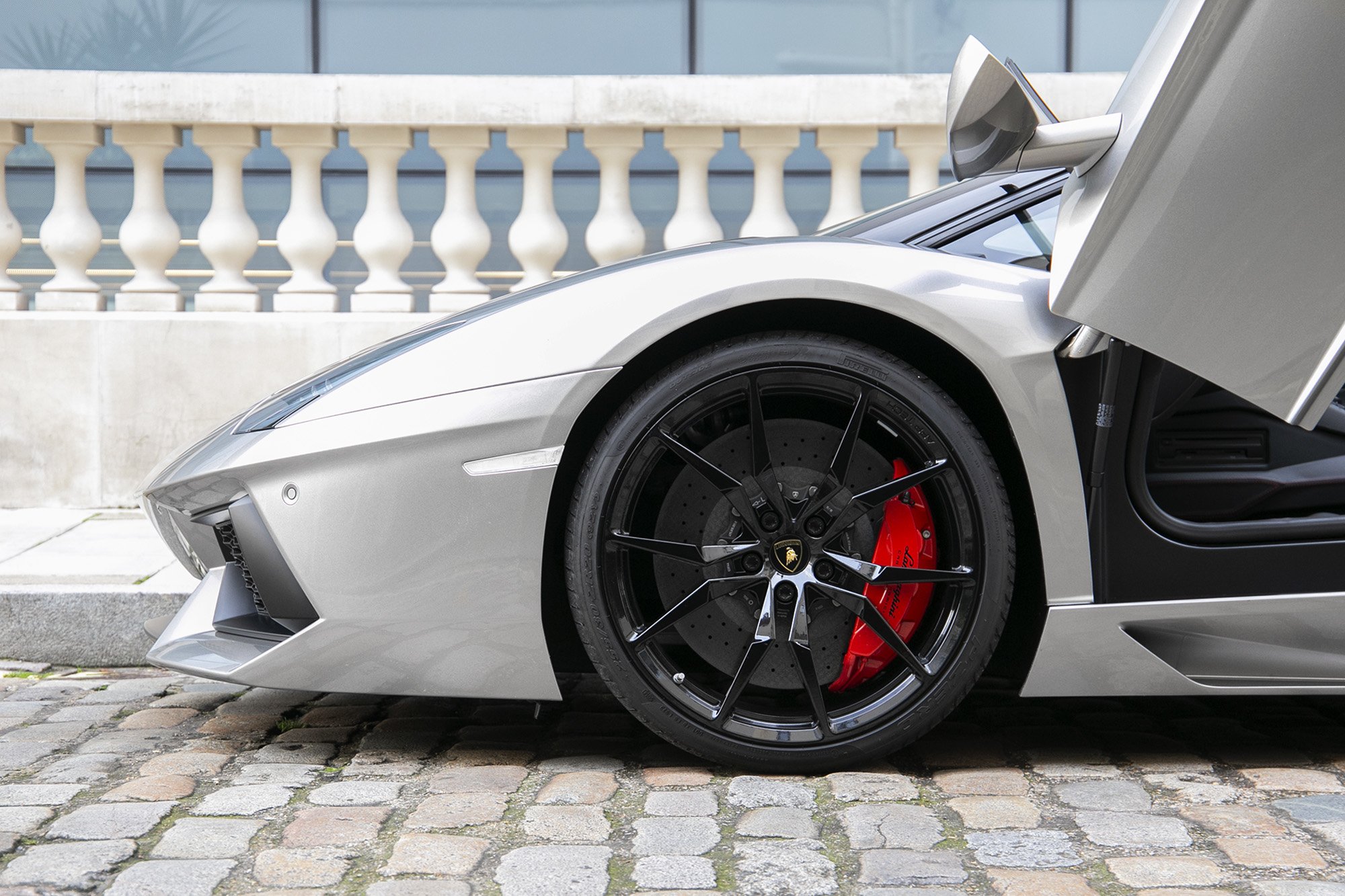 2014 Lamborghini Aventador Roadster LP700-4, 22/24