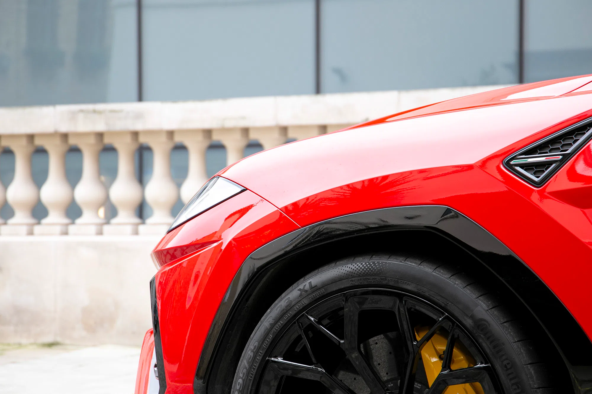 2018 Lamborghini Urus for sale, exterior, Red