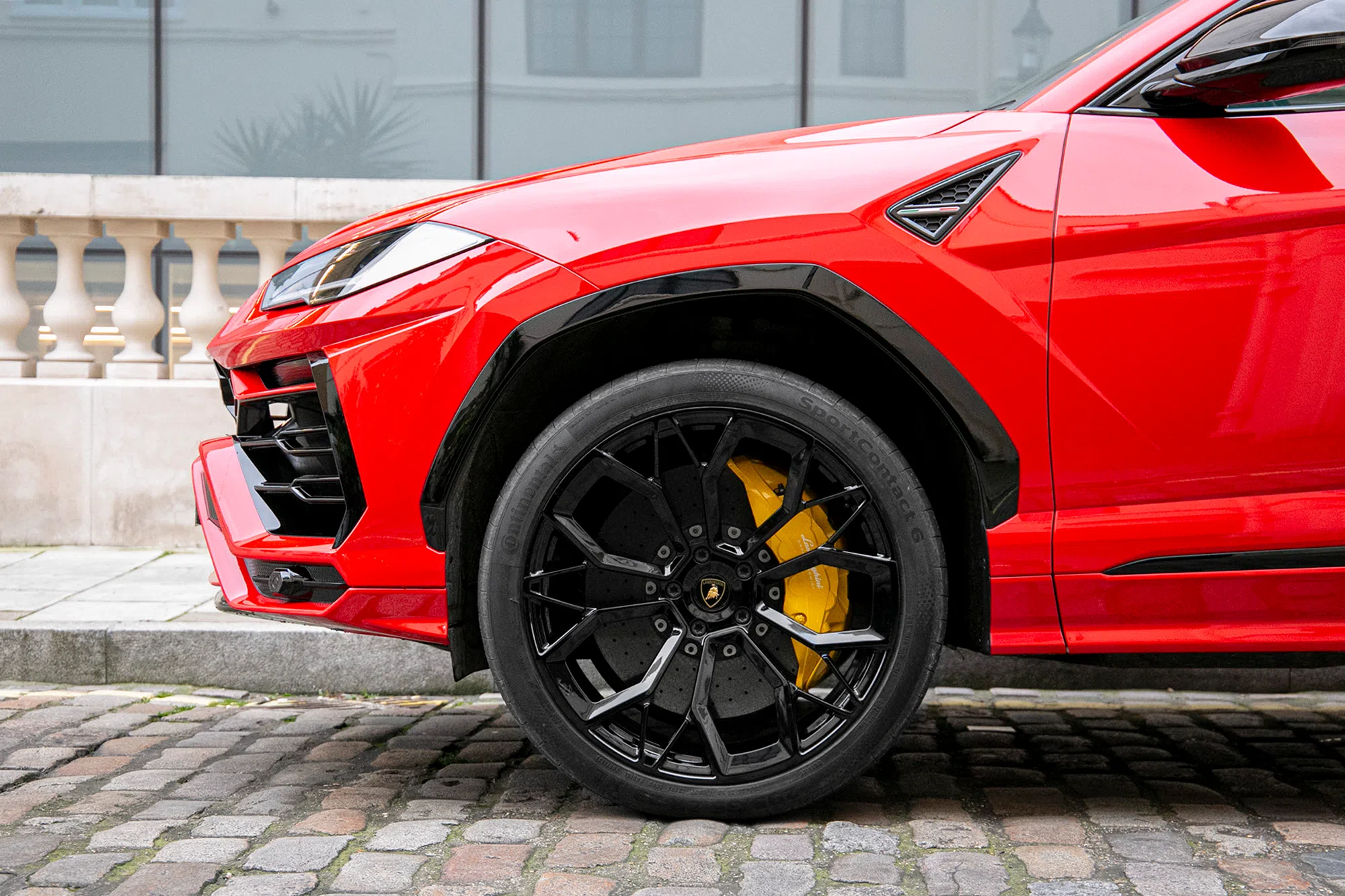 2018 Lamborghini Urus for sale, exterior, Red