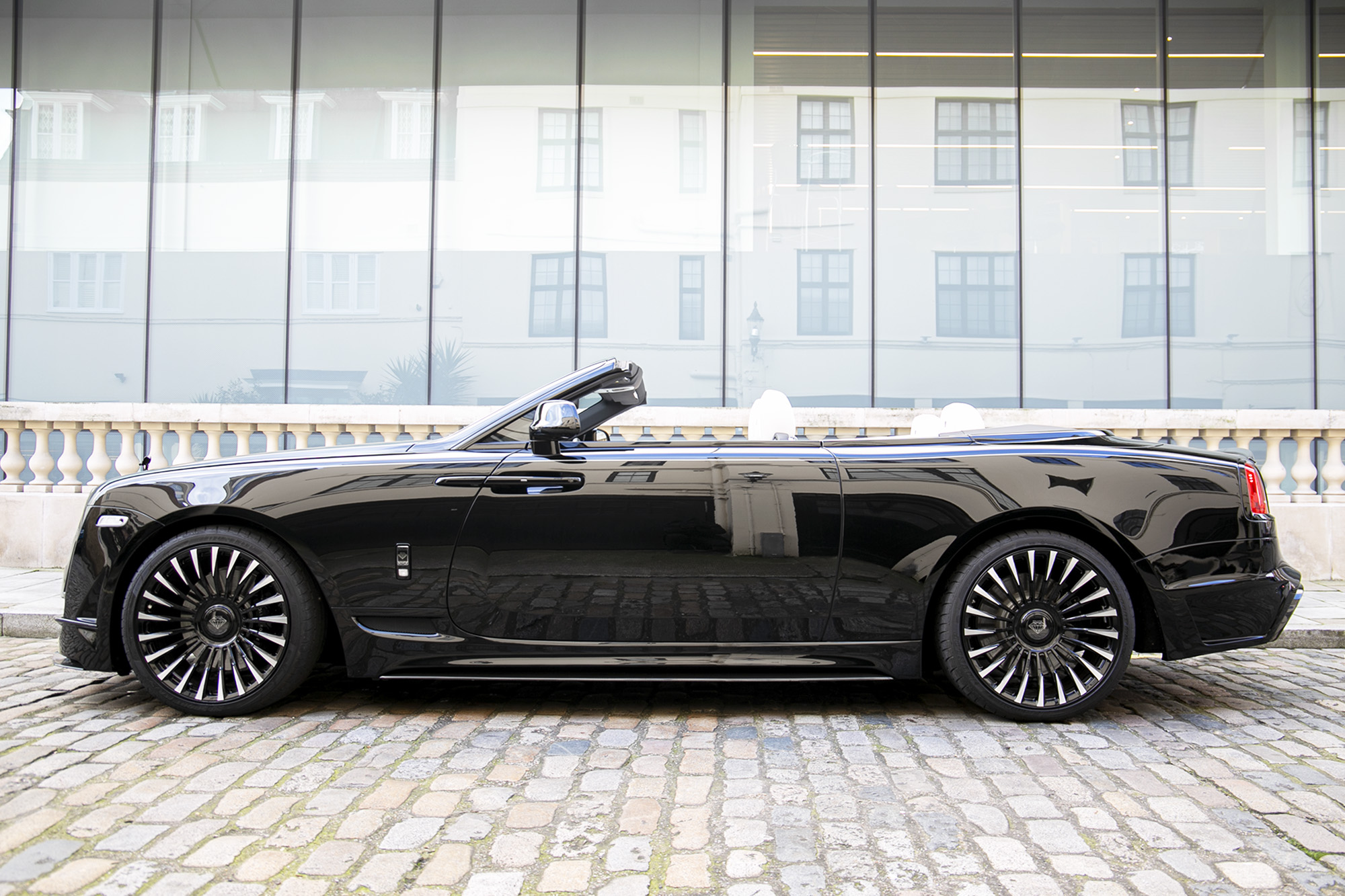 2019 Rolls-Royce Dawn Onyx, 7/20