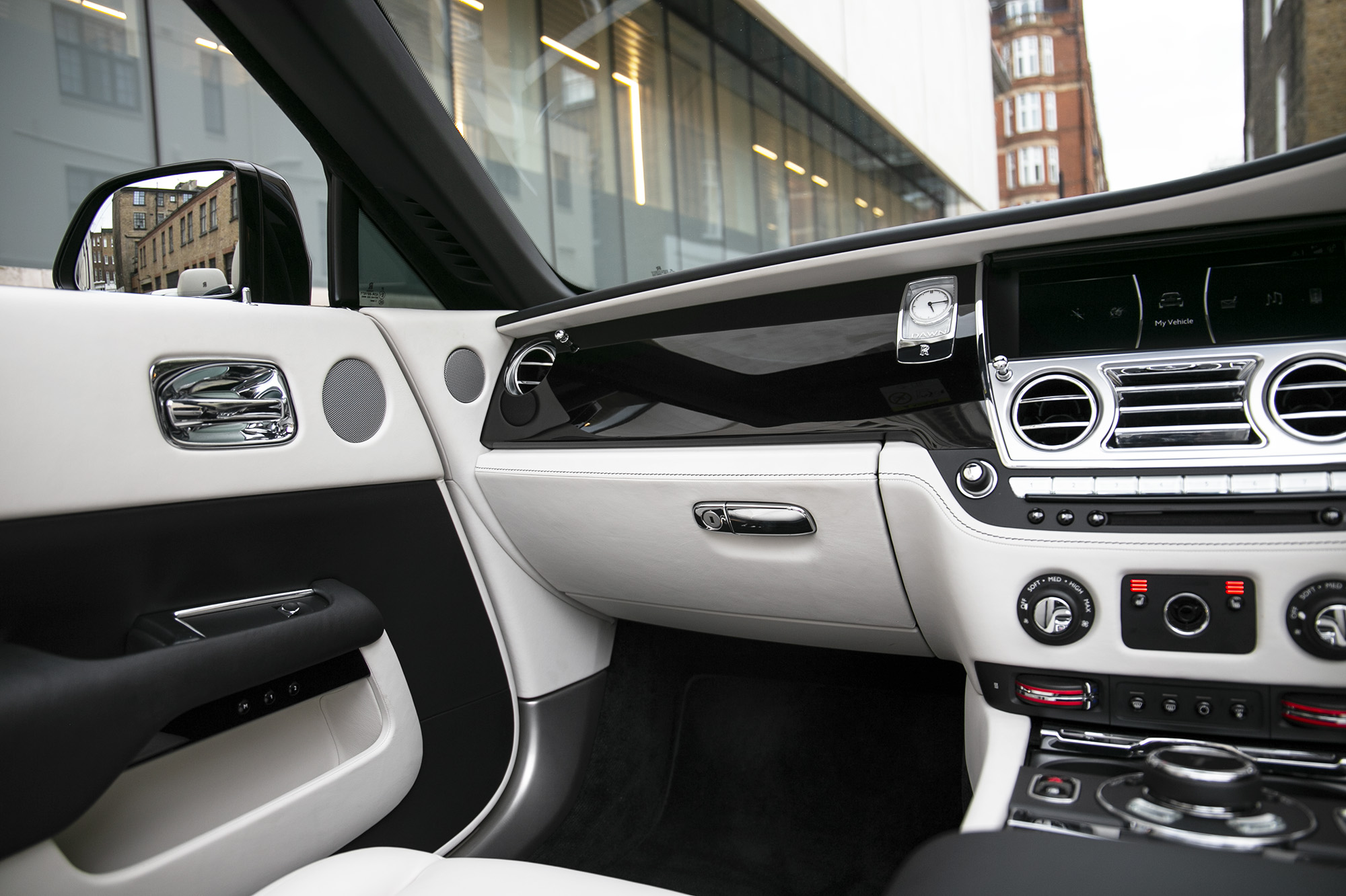 2019 Rolls-Royce Dawn Onyx, 14/20