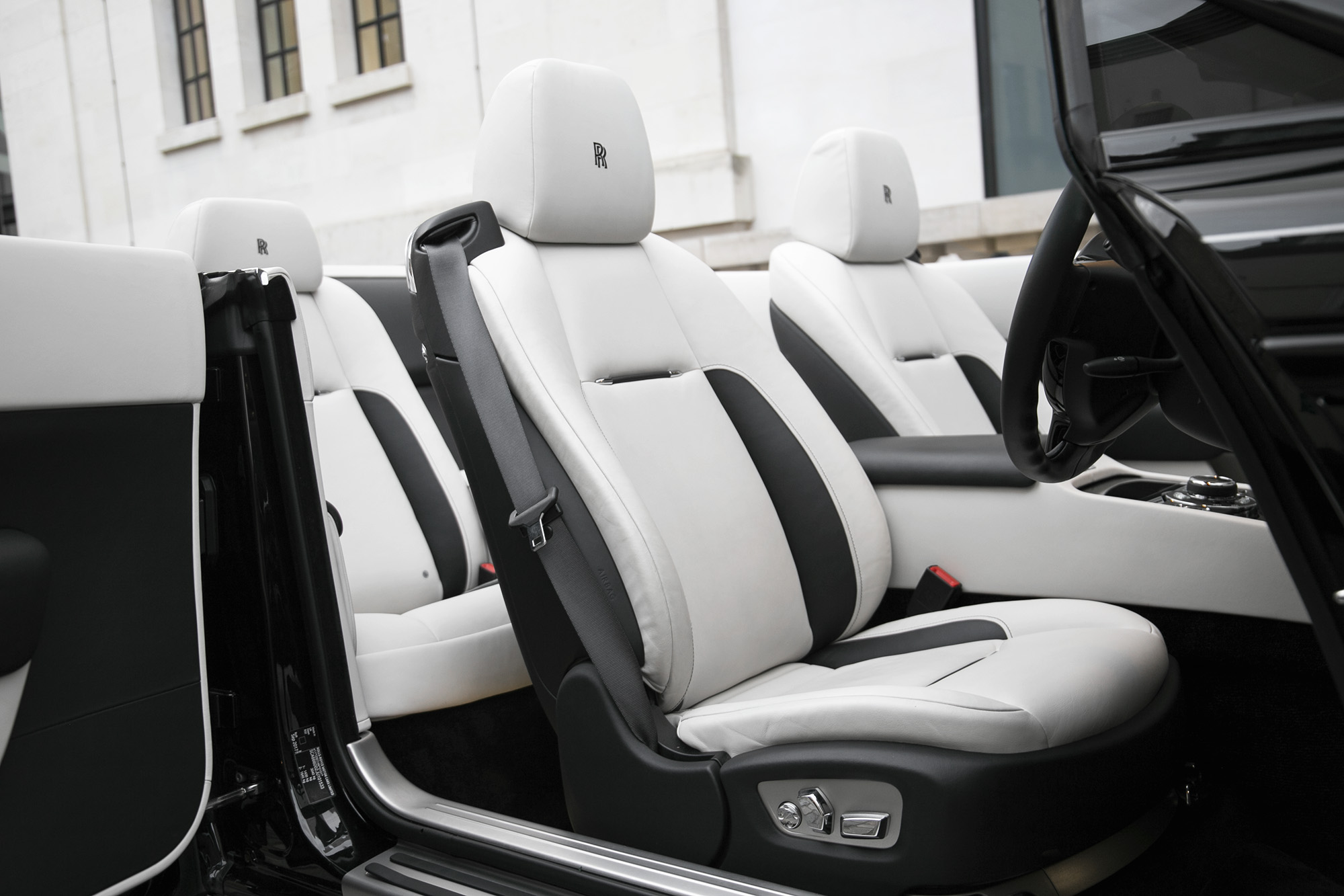 2019 Rolls-Royce Dawn Onyx, 15/20