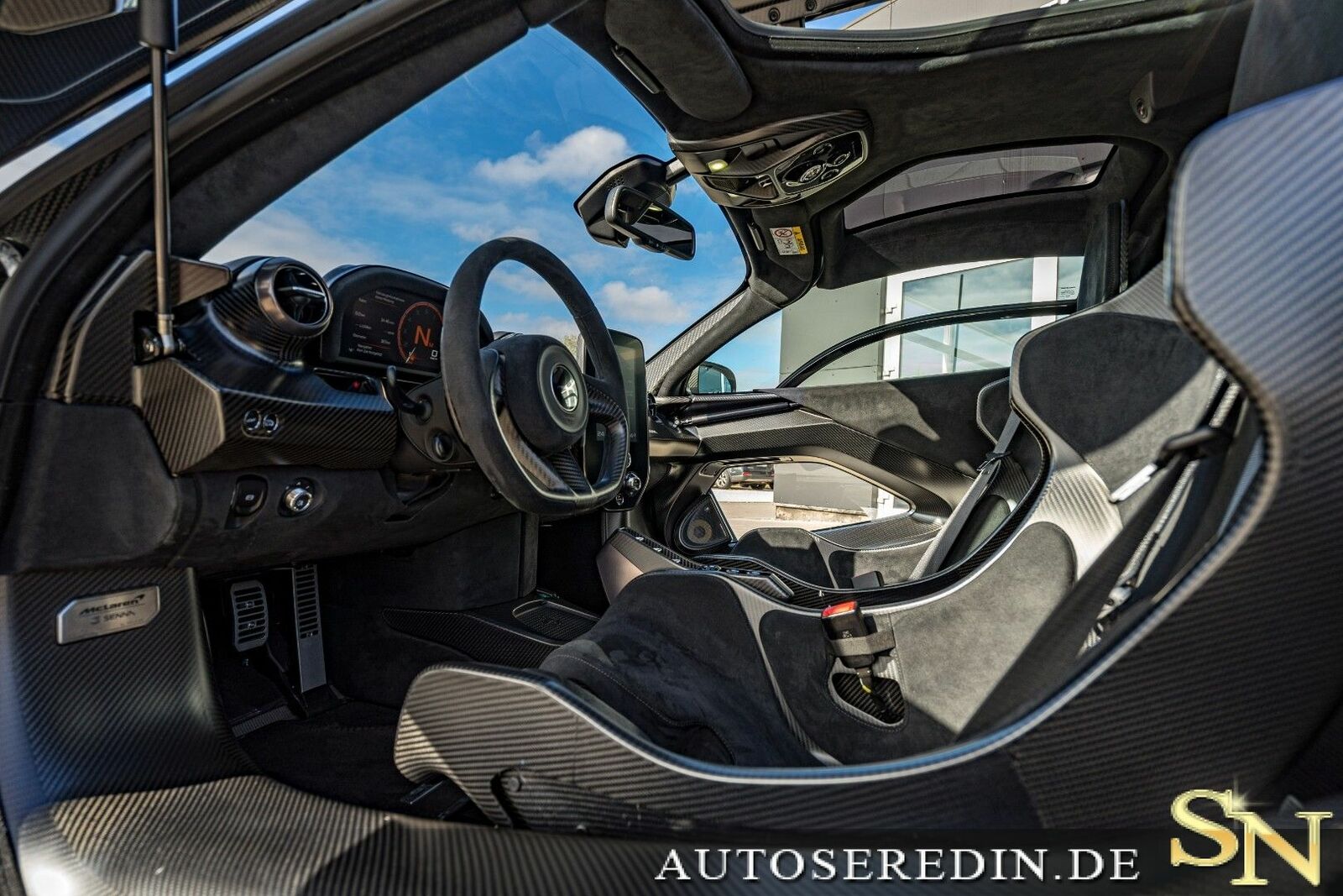 2018 McLaren Senna – 1 of 500, 4/20