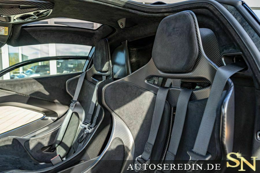 2020 McLaren Senna – 1 of 500, 10/20