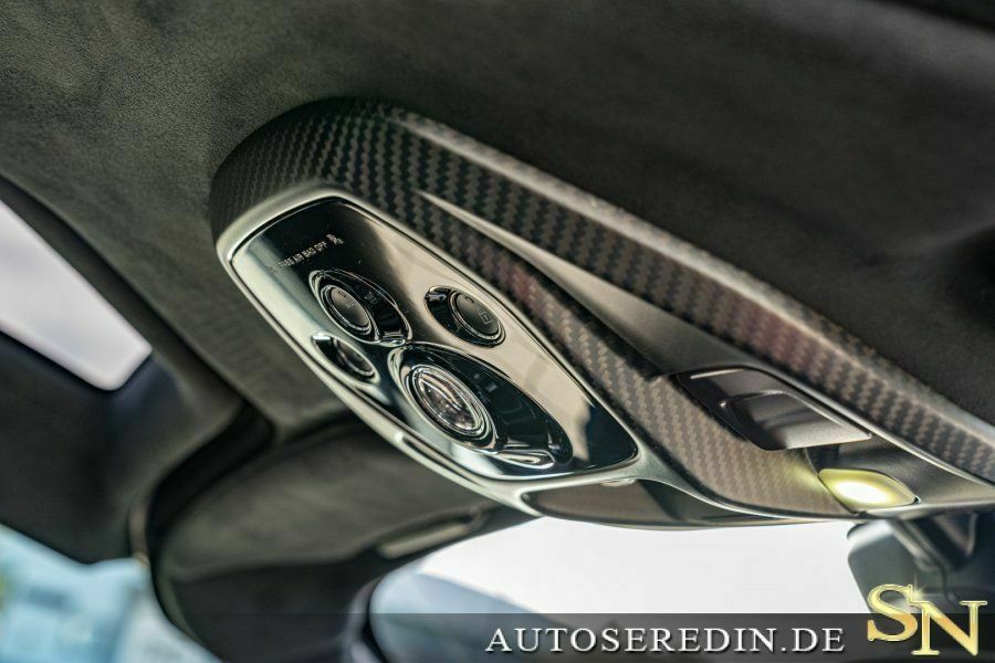 2020 McLaren Senna – 1 of 500, 18/20