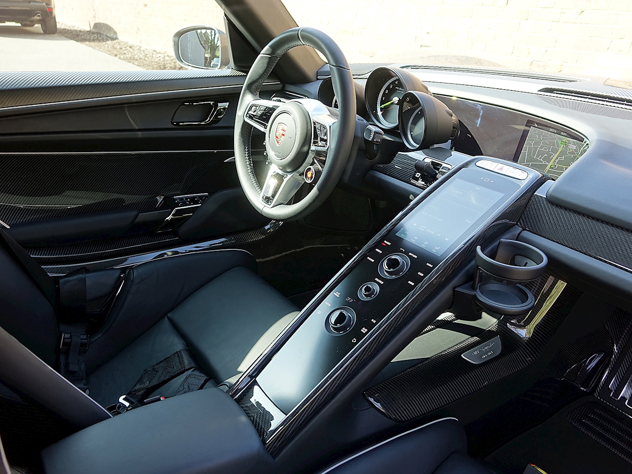 2015 Porsche 918 Spyder, 3/20