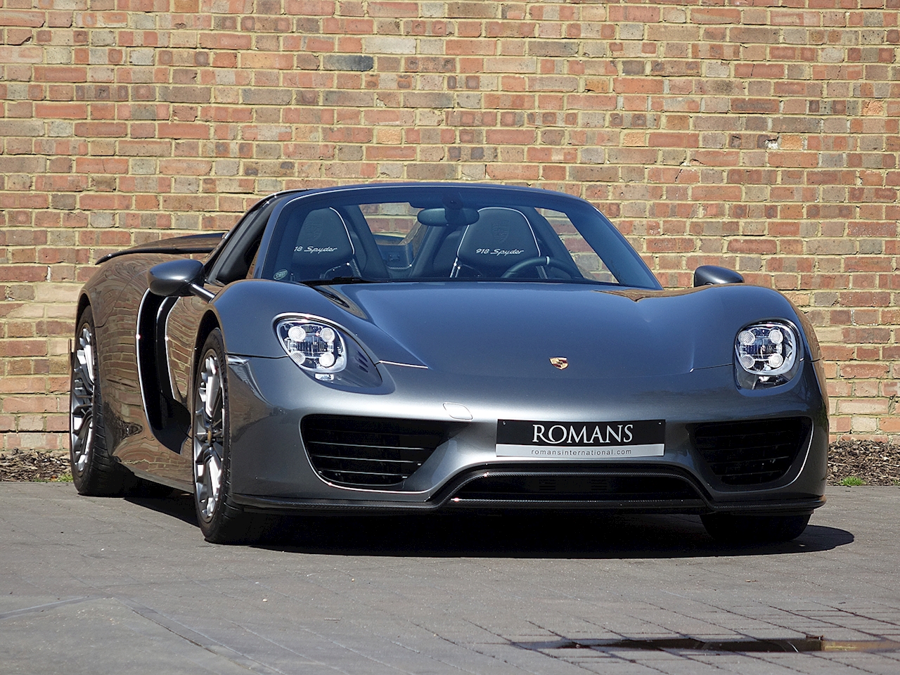 2015 Porsche 918 Spyder, 18/20