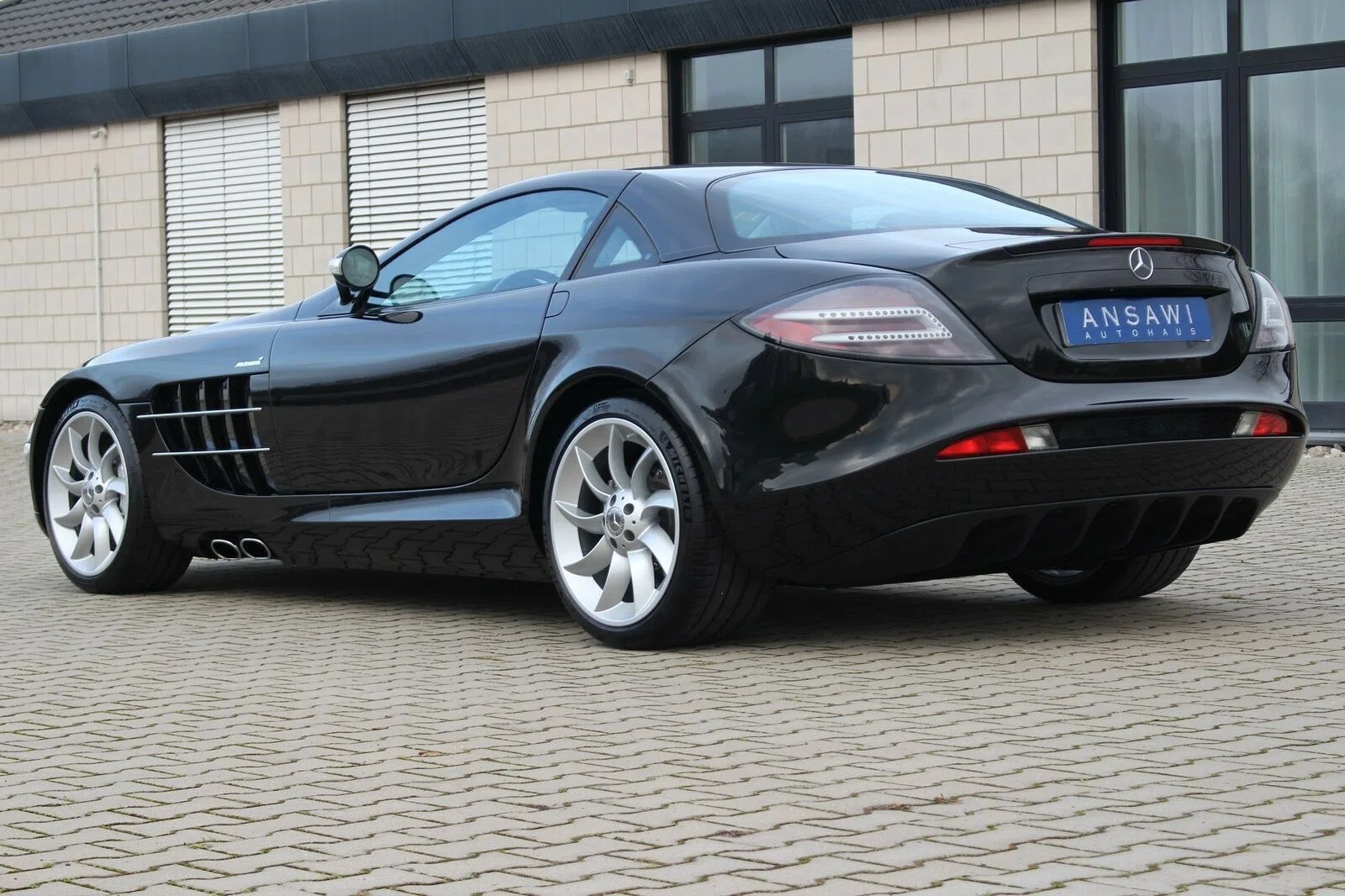 2019 Mercedes-Benz SLR McLaren Coupé for sale, exterior, Black