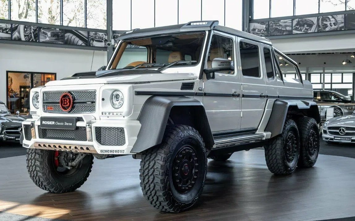 2015 BRABUS G 700 6x6