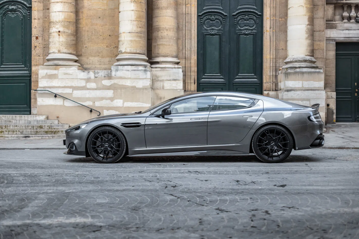 2019 Aston Martin Rapide AMR, side profile, Gris métallisé