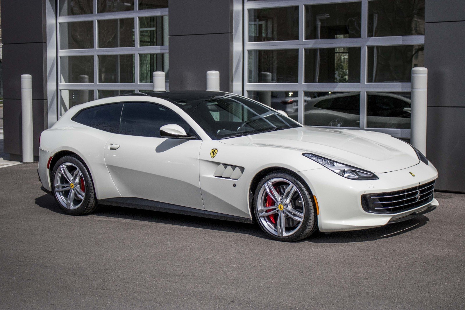 Ferrari GTC4Lusso