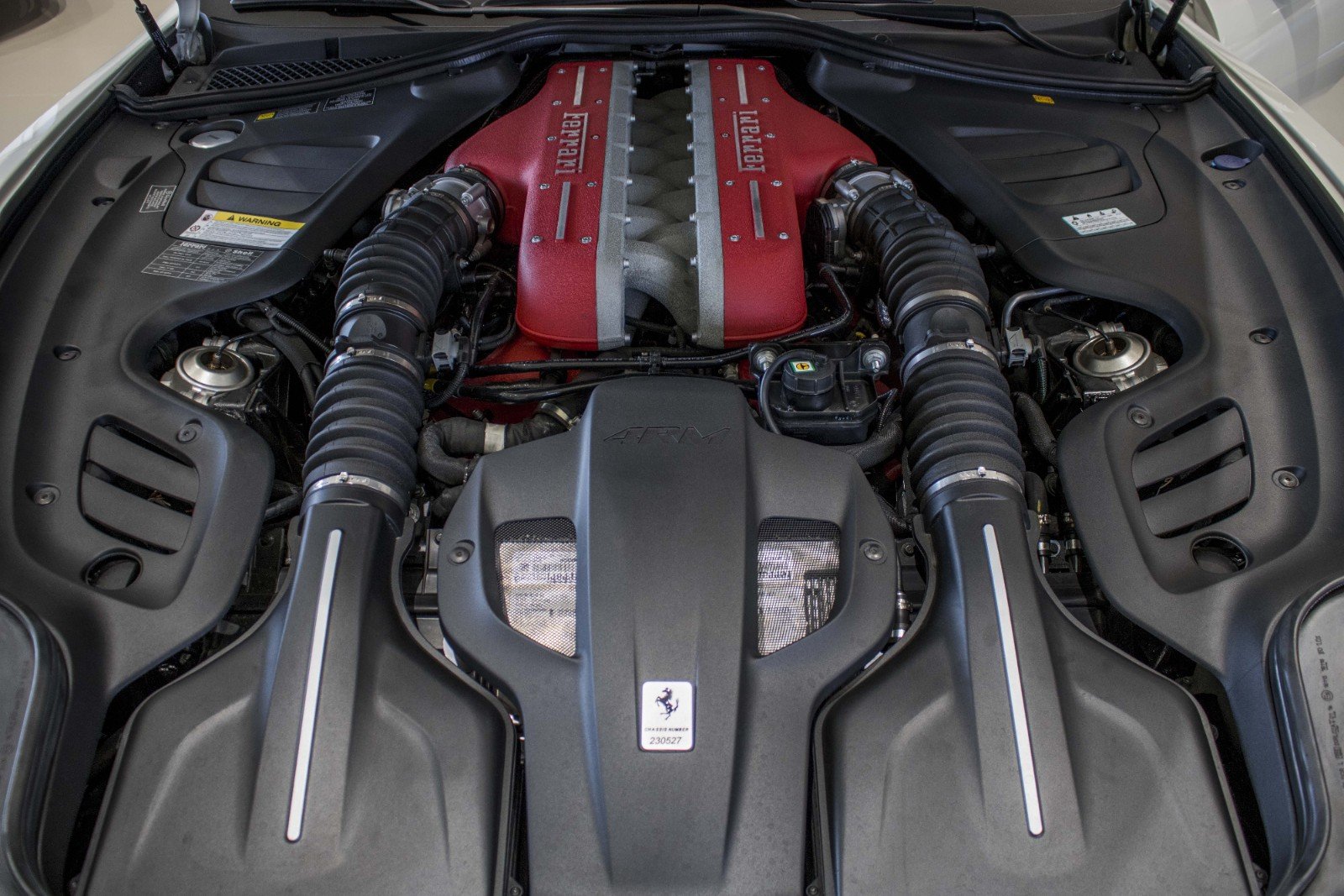 Ferrari GTC4Lusso, 13/16
