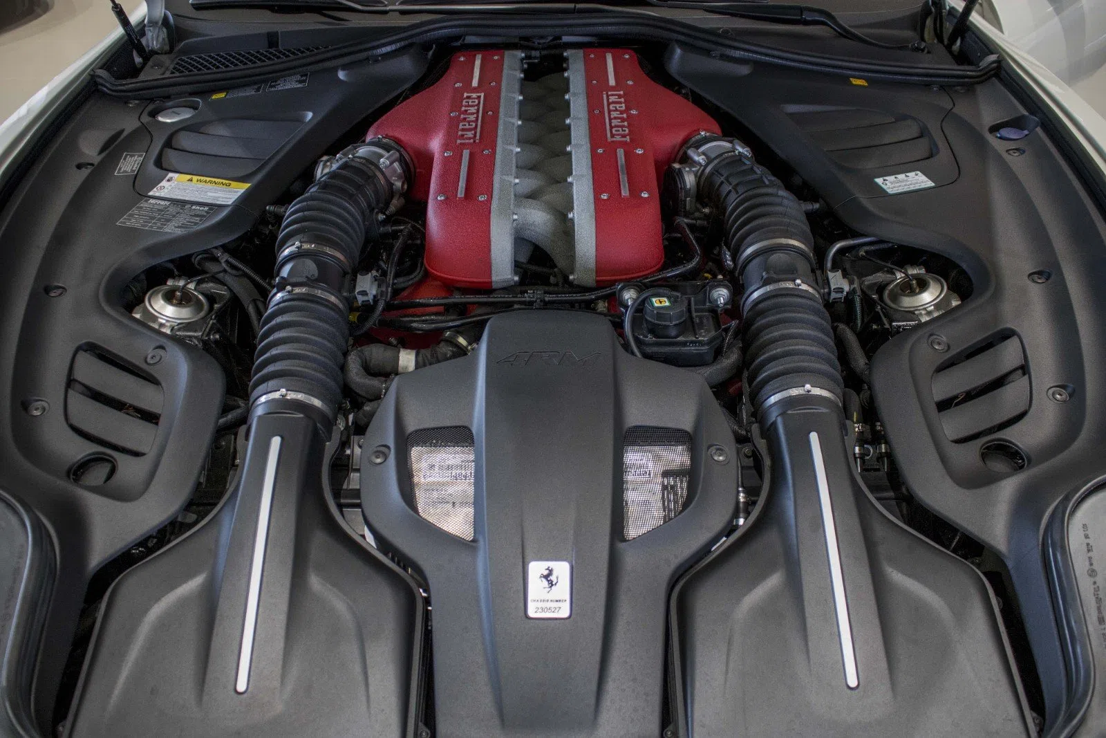 Ferrari GTC4Lusso, 13/16