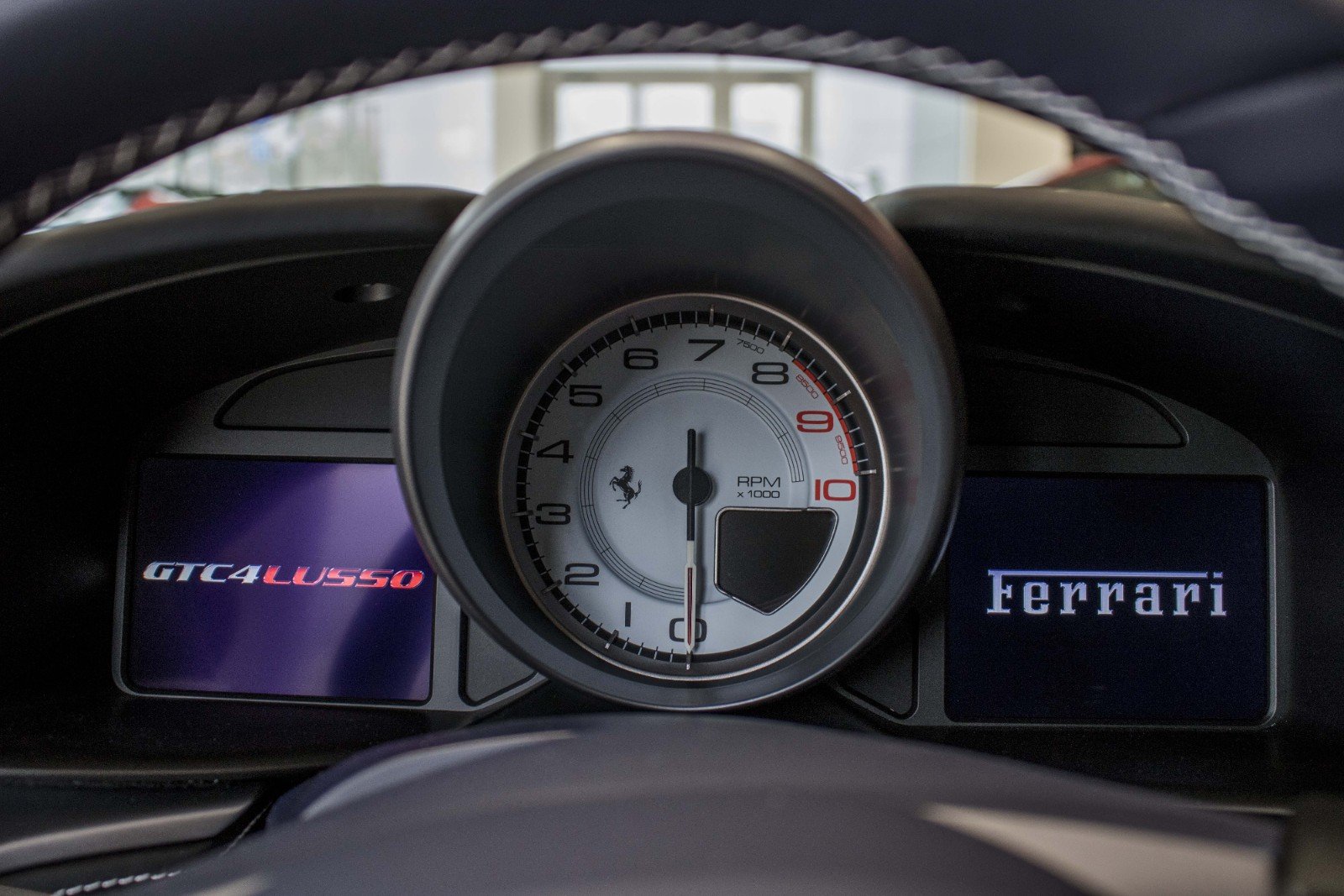 Ferrari GTC4Lusso V12, 13/17