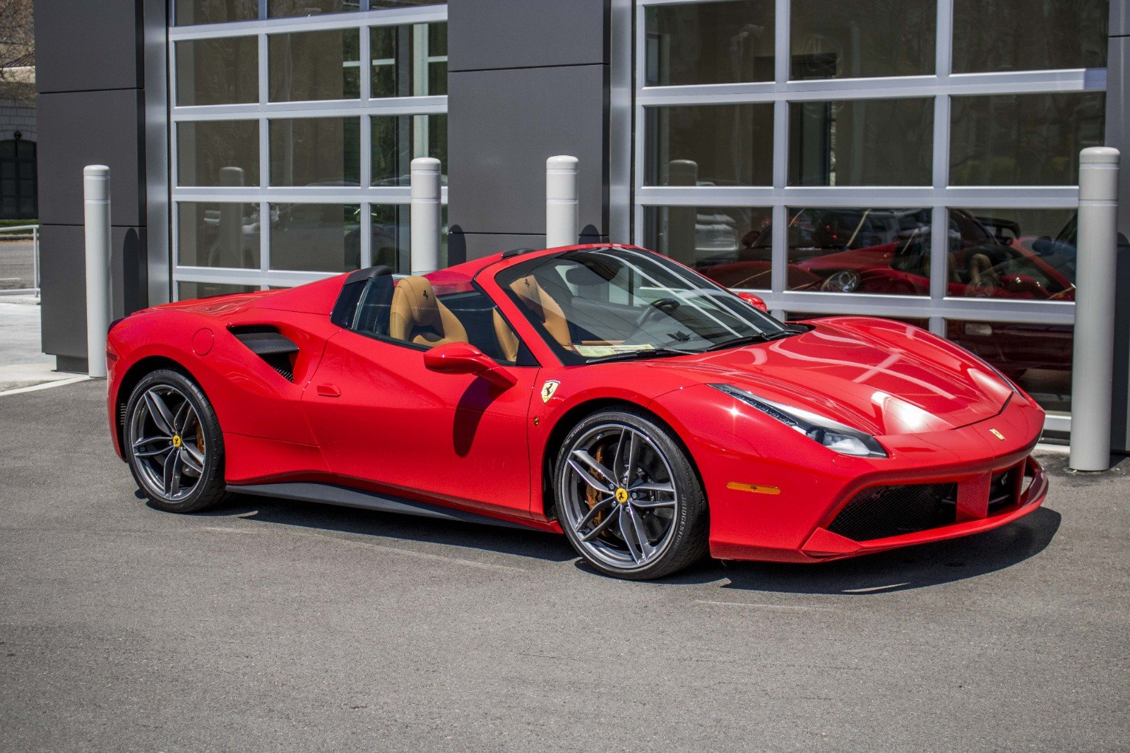 Ferrari 488 Spider, 8/16