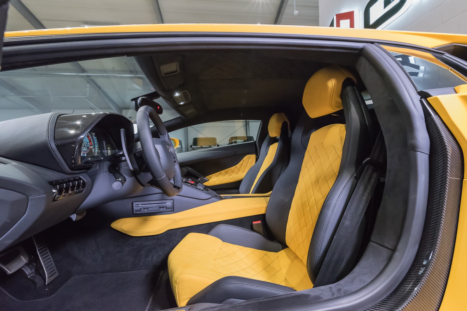2018 Lamborghini Aventador S Coupe, 13/19