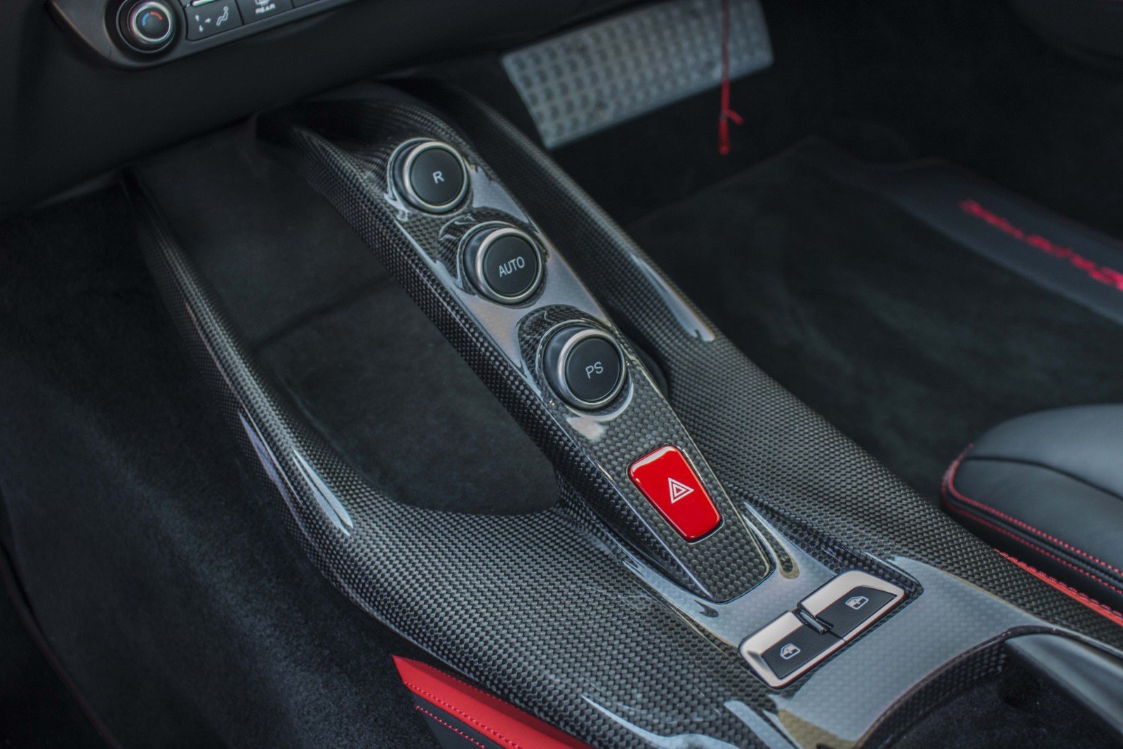 Ferrari 812 Superfast, 8/15